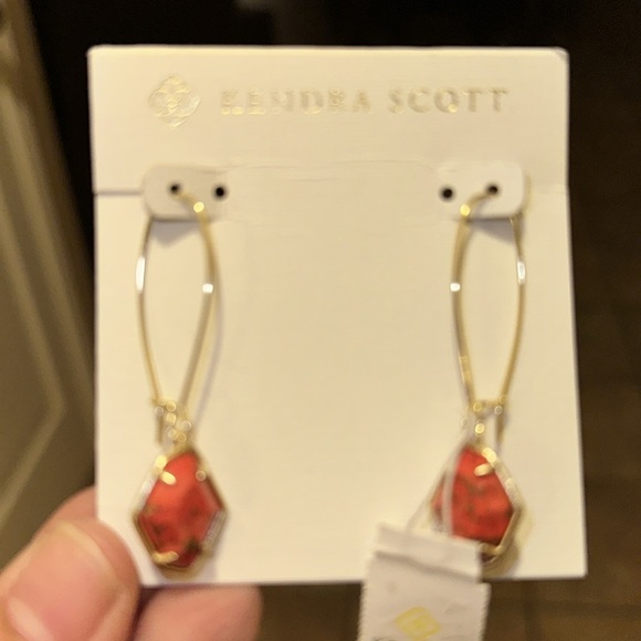 Kendra Scott Coral Earrings - Picture 3 of 5